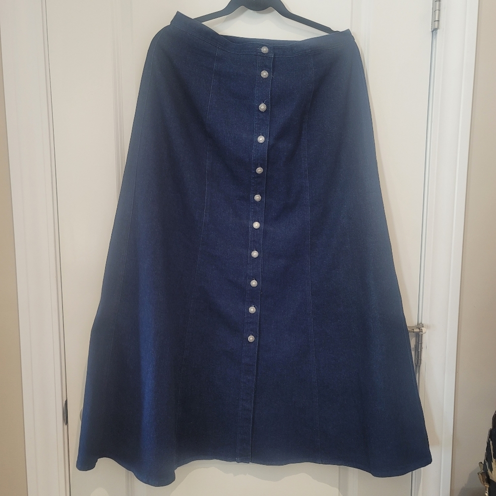 Fabulous Howard WOLF USA Jean Skirt Size 12